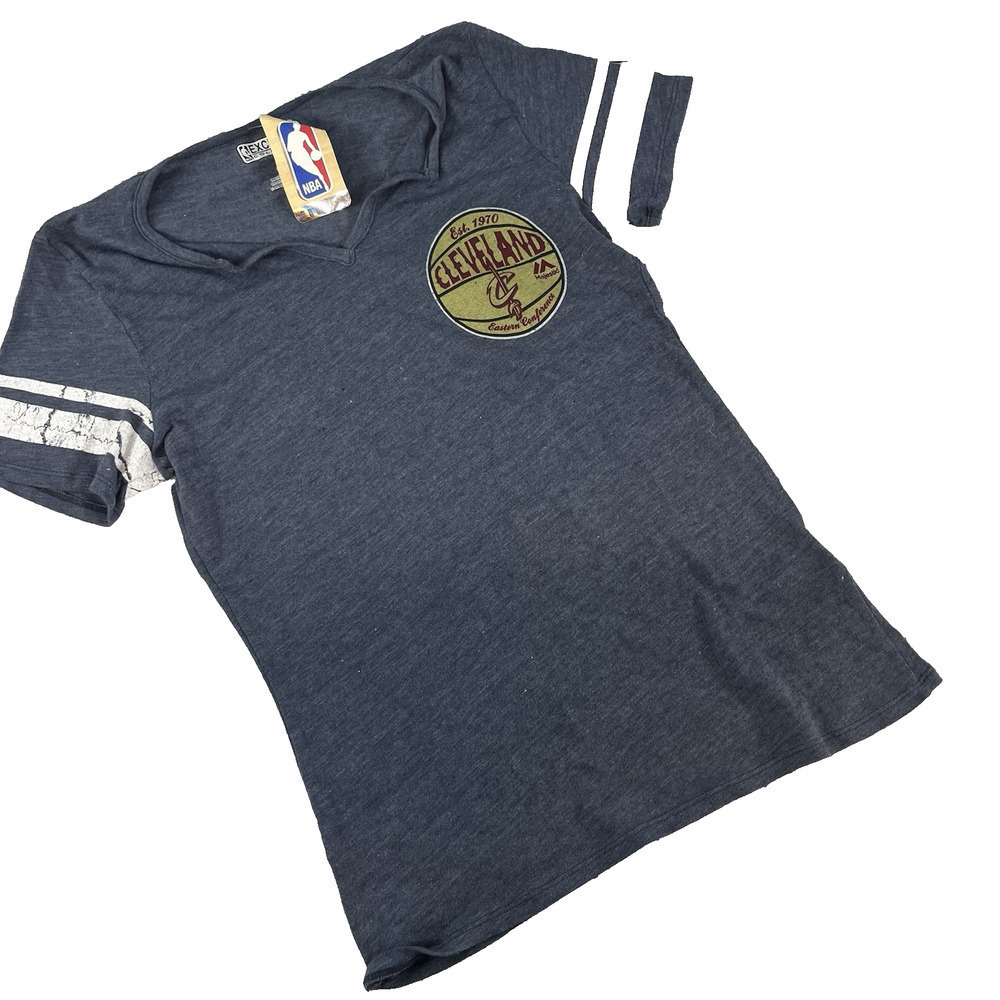 Exclusive Collection NBA T Shirt sz Large Cleveland Cavaliers Eastern Conference